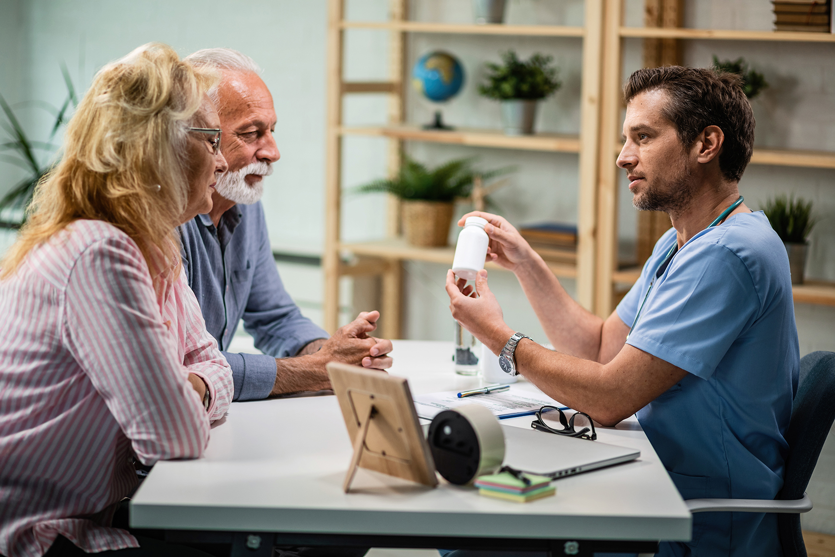 How Short-Term Respite Services Benefit Both Seniors and Caregivers